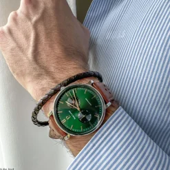 Coffret Homme ESSENTIAL Argenté Cadran Vert Bracelet Cuir perforé Brun 20 MM