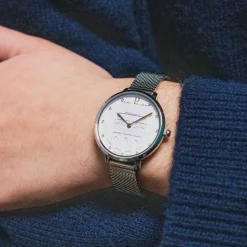 Montre Femme COEUR BATTANT Argenté Cadran Blanc Bracelet Acier milanais Argenté 12 MM