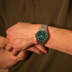 Montre Homme METROPOLITAIN Cadran Vert Bracelet Acier Argenté