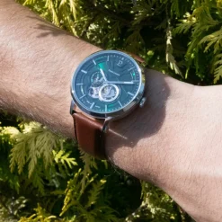 Montre Homme TRIO Argenté Cadran Vert Bracelet Cuir Brun 20 MM
